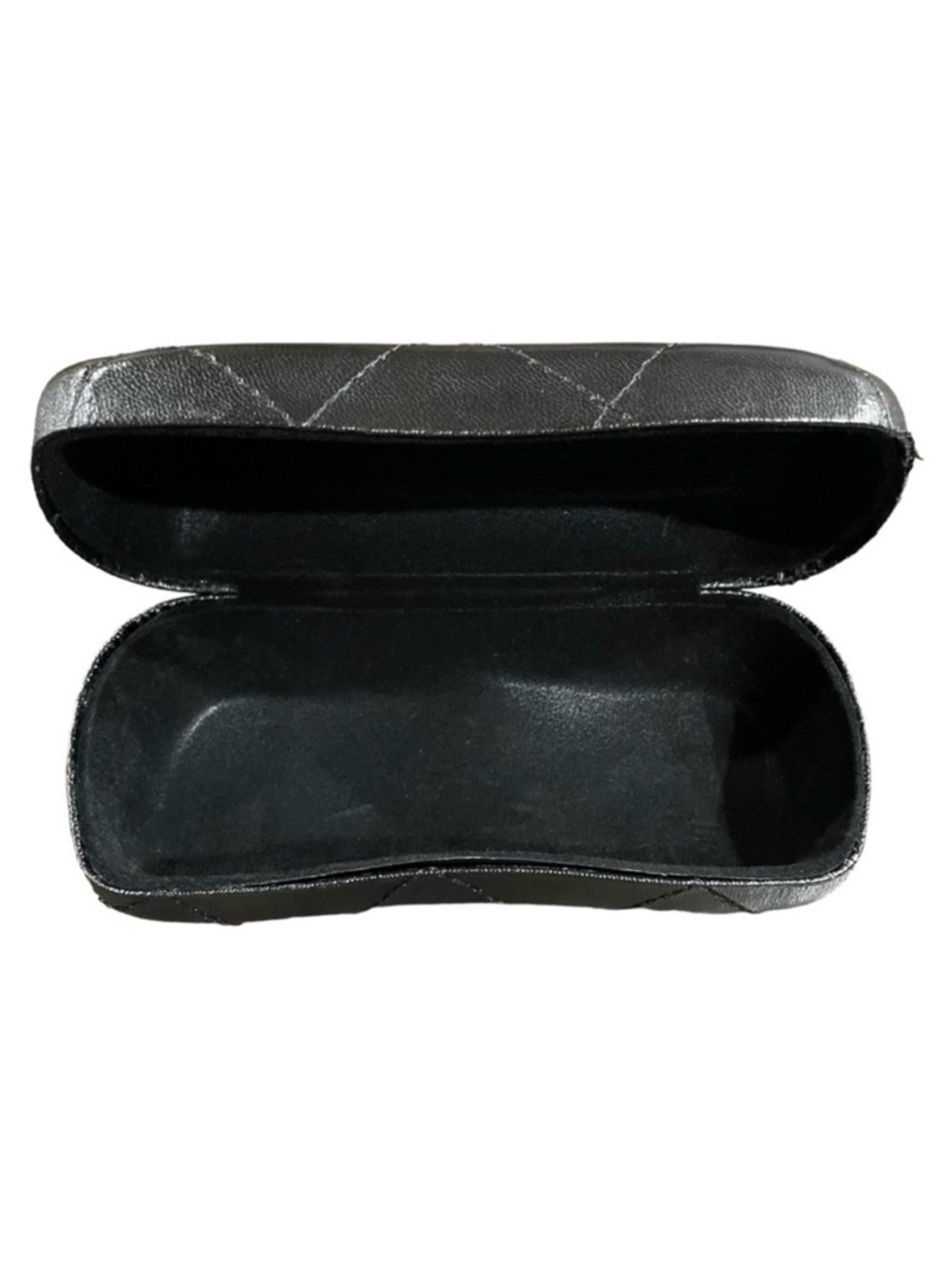 CHANEL Authentic Matelassé Black Leather Glasses Case - Picture 5 of 9